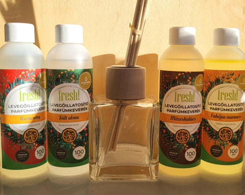 Pálcikás légtérillatosító parfümkeverék üvegcsével